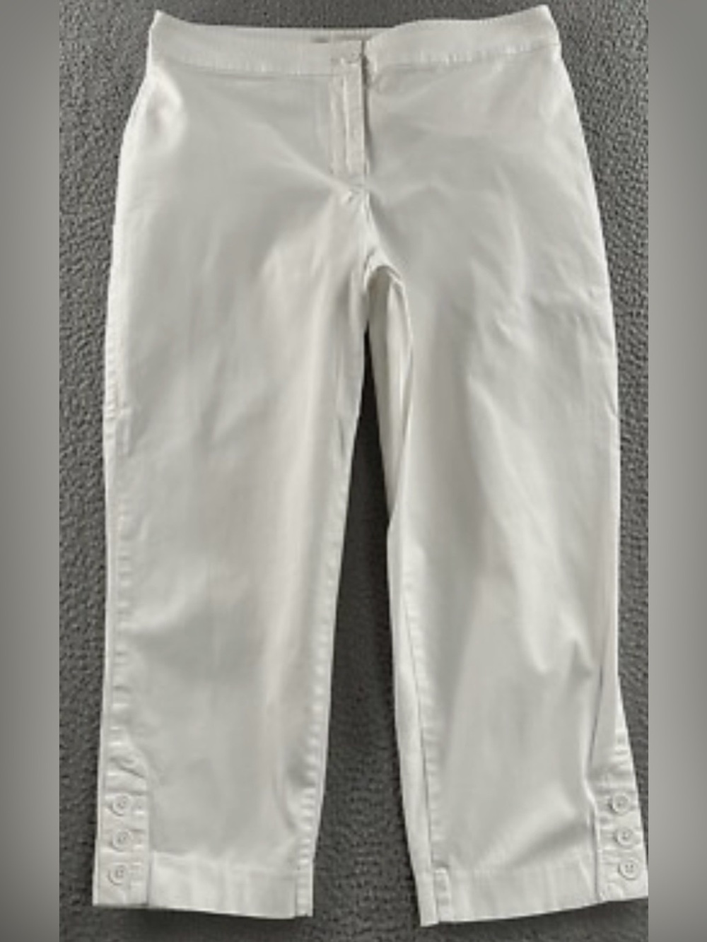 Talbots pants. Woman’s perfect skimmer Pants White
12p.